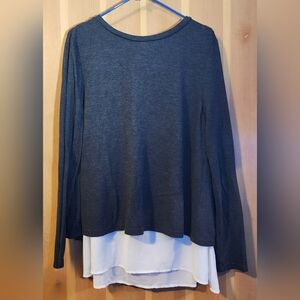 Women's Charcoal Gray Layered Top - Size Large